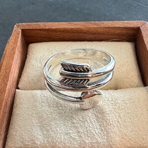 James Avery Arrow and Heart ring